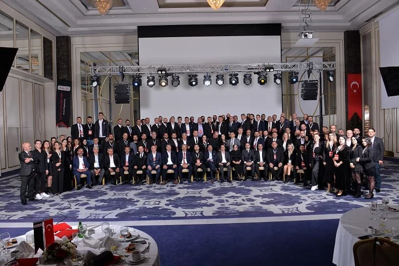 Kurumsal Esnaf Yüzümüzü Bayilerimize de Yansıtıyoruz